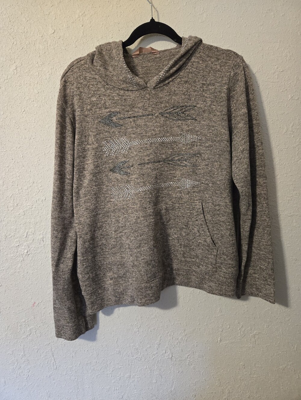 SJS Heather Gray Women's Hooded Sweatshirt with Rhinestone Arrow Motif